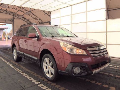 Used 2014 Subaru Outback 2.5i Premium w/ Moonroof Package image 4