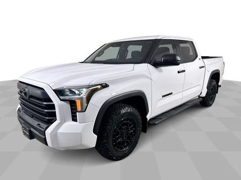 Used 2025 Toyota Tundra SR5 AWD/4WD image 1