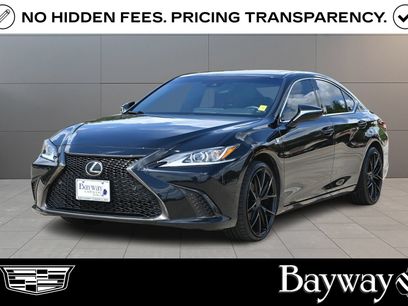 Used 2022 Lexus ES 350 F Sport w/ Accessory Package 2