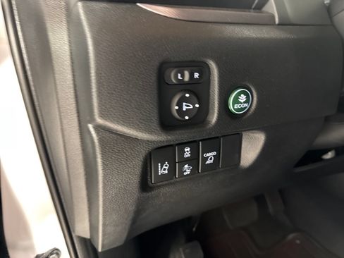 Certified 2024 Honda Ridgeline Sport image 18