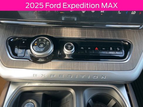 New 2025 Ford Expedition Max Platinum w/ Platinum Ultimate Package AWD/4WD image 26