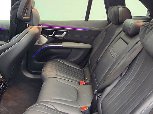 Used 2023 Mercedes-Benz EQS 580 4MATIC SUV w/ Exclusive Trim Package image 20