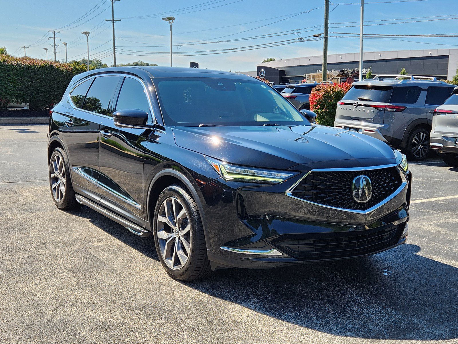 Used 2022 Acura MDX w/ Technology Package AWD/4WD image 2