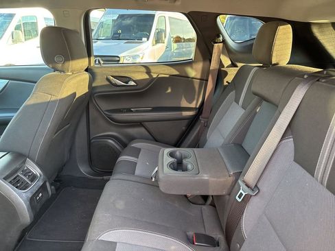 Used 2025 Chevrolet Blazer LT image 24