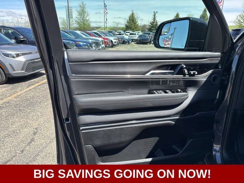 New 2026 Jeep Grand Wagoneer Summit AWD/4WD image 11