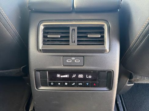 Used 2024 MAZDA CX-90 3.3 Turbo w/ Preferred Plus AWD/4WD image 31