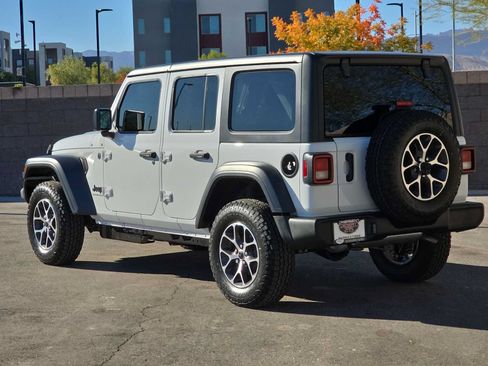 Used 2026 Jeep Wrangler Unlimited Sport AWD/4WD image 6