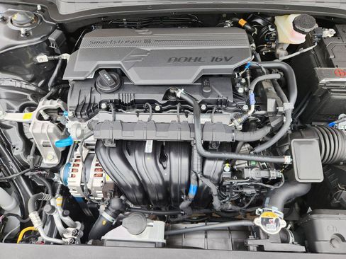 New 2026 Hyundai Elantra Limited FWD image 28