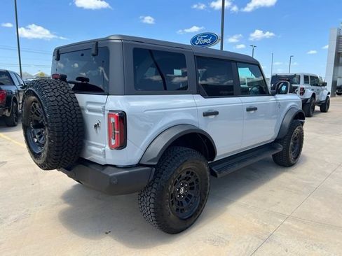 New 2026 Ford Bronco Outer Banks w/ Sasquatch Package AWD/4WD image 7
