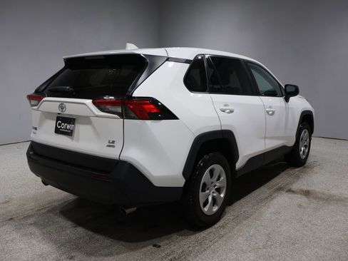 Used 2024 Toyota RAV4 LE image 2