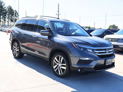 Used 2016 Honda Pilot Touring image 7