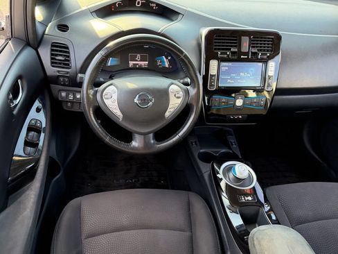 Used 2013 Nissan Leaf SV w/ LED & Quick Charge Pkg FWD image 13