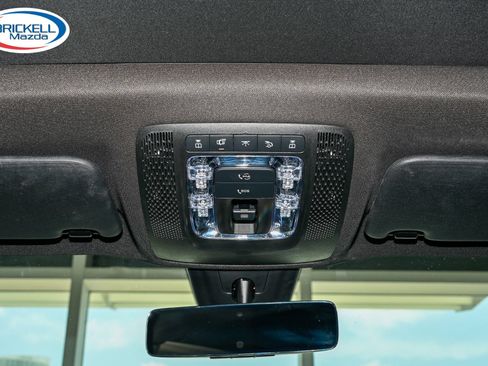 Used 2022 Mercedes-Benz GLB 250 image 25