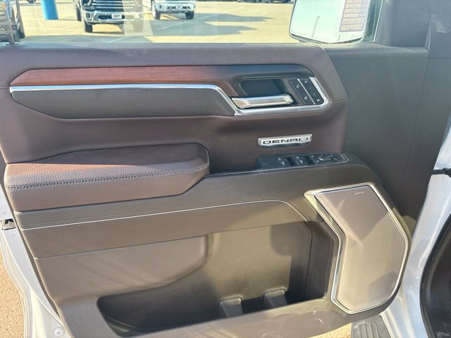 Used 2024 GMC Sierra 1500 Denali w/ Technology Package AWD/4WD image 12