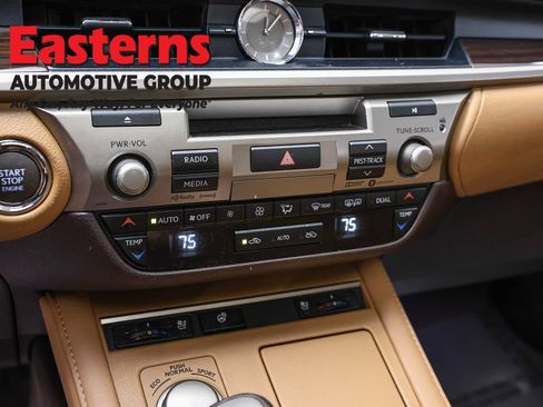 Used 2017 Lexus ES 350 w/ Navigation System Package FWD image 20
