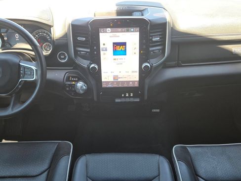 Used 2025 RAM 1500 Laramie AWD/4WD image 11