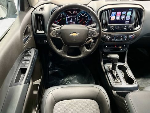 Used 2017 Chevrolet Colorado Z71 AWD/4WD image 22