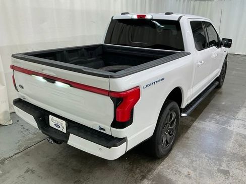 Used 2023 Ford F150 Lightning Lariat image 3
