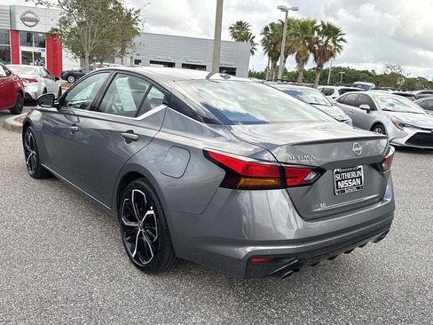 Certified 2025 Nissan Altima 2.5 SR FWD image 5