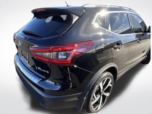 Certified 2022 Nissan Rogue Sport SL image 16