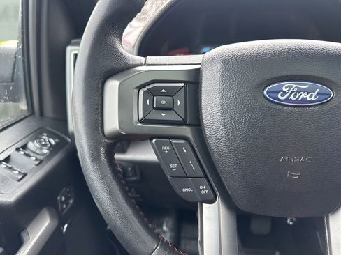 Used 2018 Ford F150 Lariat w/ Equipment Group 502A Luxury image 17