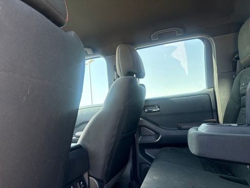 Certified 2025 Nissan Frontier PRO-4X w/ Pro Convenience Package AWD/4WD image 32