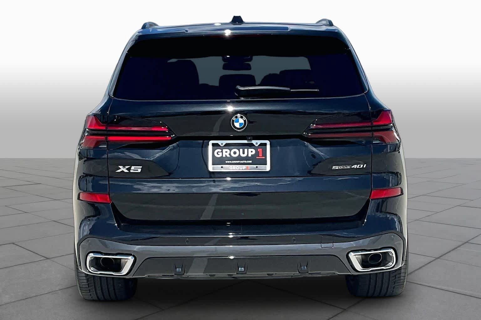 Used 2026 BMW X5 sDrive40i w/ M Sport Package RWD image 5