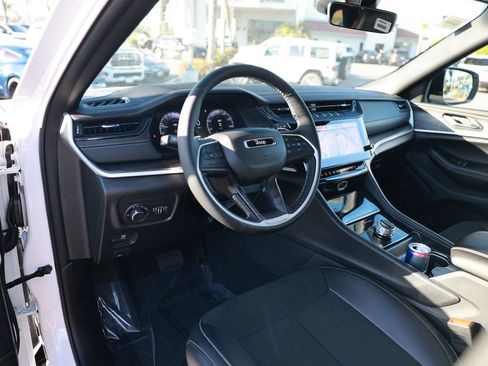 New 2026 Jeep Grand Cherokee Altitude RWD image 11