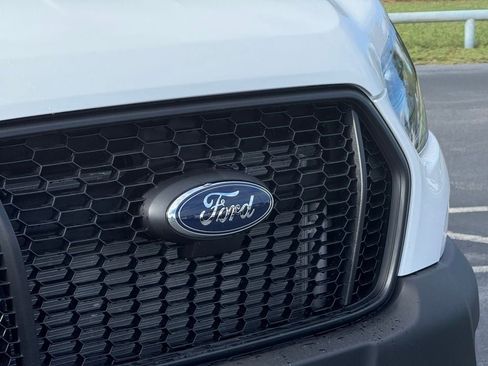 New 2025 Ford Transit 250 148 Medium Roof image 9