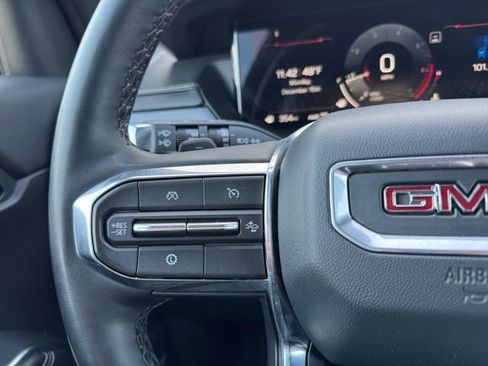 Used 2024 GMC Acadia Elevation image 7