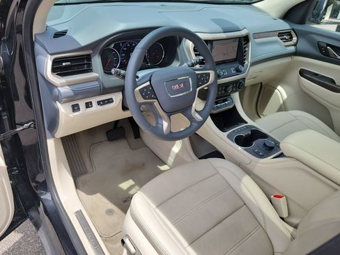 Used 2023 GMC Acadia Denali w/ Denali Ultimate Package FWD image 23