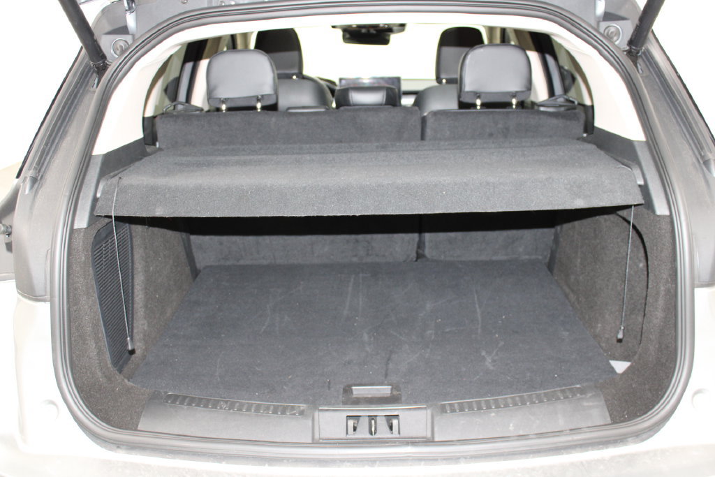 Used 2023 Lincoln Corsair AWD w/ Equipment Group 101A image 14