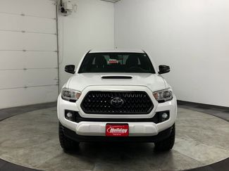 Used 2019 Toyota Tacoma TRD Sport video 3