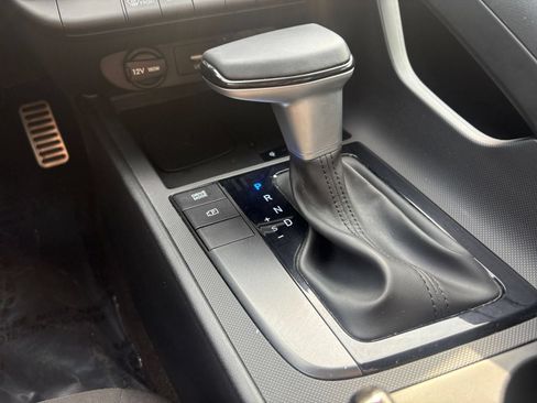 Used 2026 Hyundai Elantra Sport FWD image 31