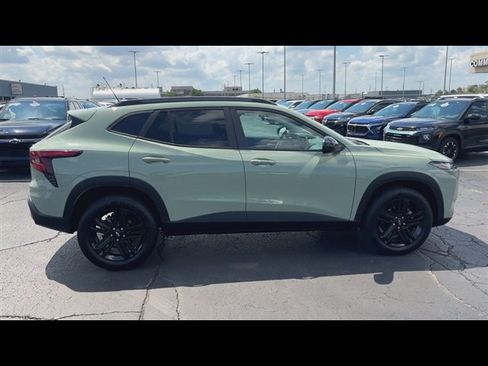 Used 2025 Chevrolet Trax ACTIV w/ Driver Confidence Package FWD image 9