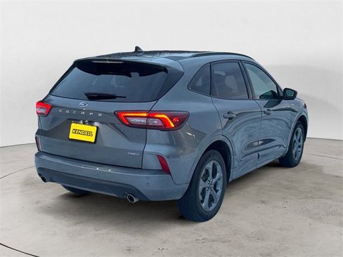 Used 2024 Ford Escape ST-Line Select w/ Tech Pack #2 image 5
