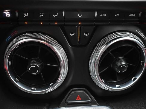 Used 2020 Chevrolet Camaro SS image 23