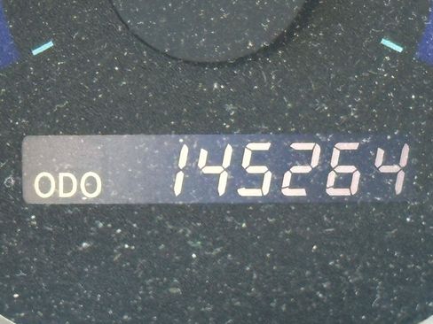 Used 2010 Toyota Sienna XLE FWD image 13