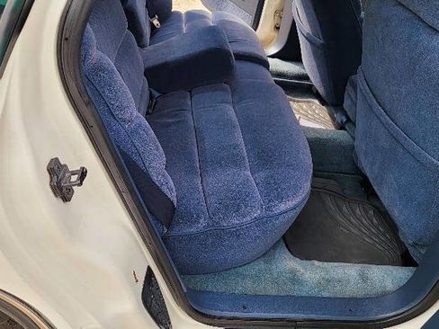 Used 1993 Chevrolet Caprice Classic LS image 12