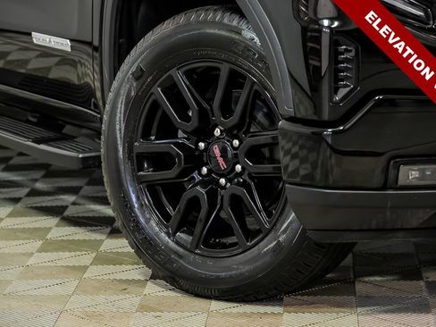 Used 2023 GMC Sierra 1500 Elevation AWD/4WD image 3