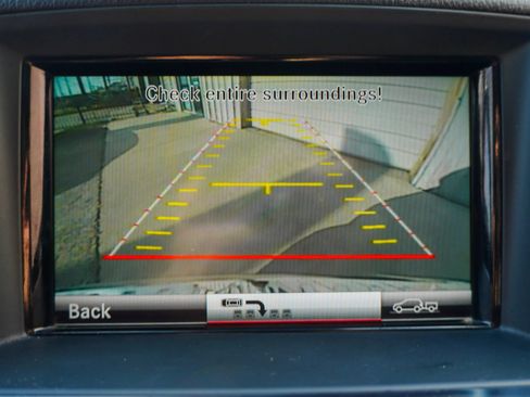 Used 2013 Mercedes-Benz GL 450 4MATIC image 32