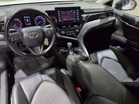 Used 2021 Toyota Camry SE FWD image 28