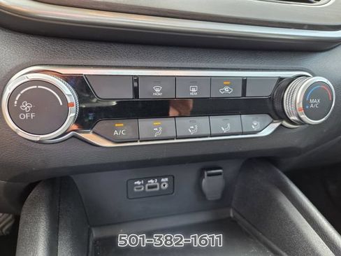 Used 2025 Nissan Altima 2.5 SV FWD image 24