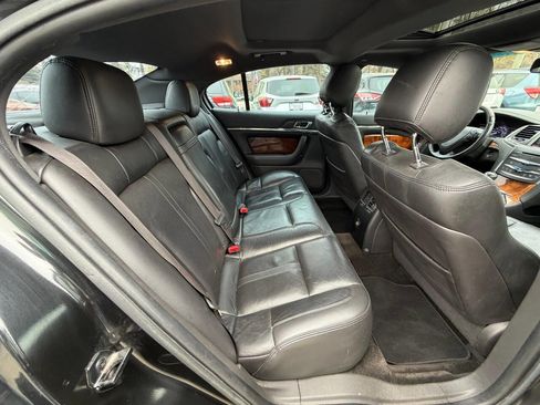 Used 2014 Lincoln MKS AWD w/ Equipment Group 101A image 18