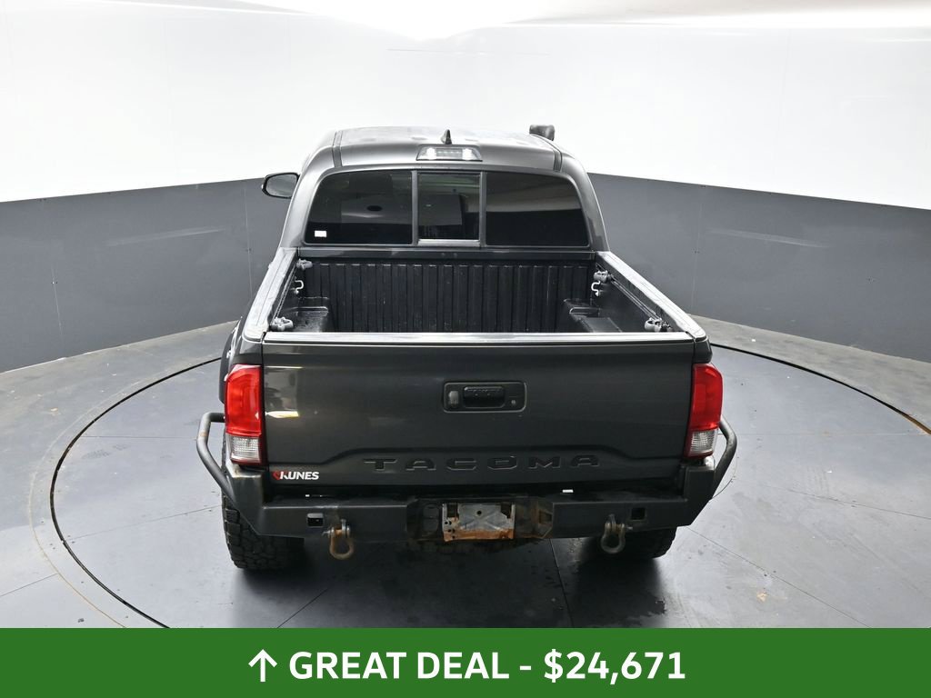 Used 2016 Toyota Tacoma TRD Sport w/ Towing Package AWD/4WD image 47