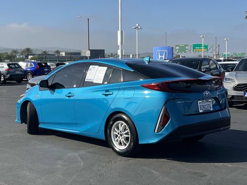 Used 2017 Toyota Prius Prime Plus w/ Carpet Mat Package image 3