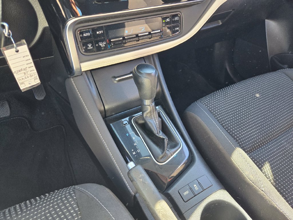Used 2018 Toyota Corolla iM w/ Carpet Mat Package (TMS) FWD image 17