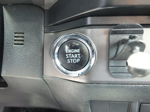 Used 2023 Toyota Tacoma TRD Sport RWD image 30