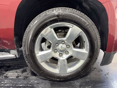 Used 2016 Chevrolet Suburban LTZ image 9