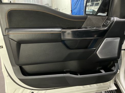 Used 2022 Ford F150 Platinum w/ Equipment Group 701A High image 14